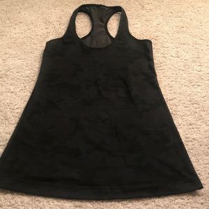 Lululemon tank